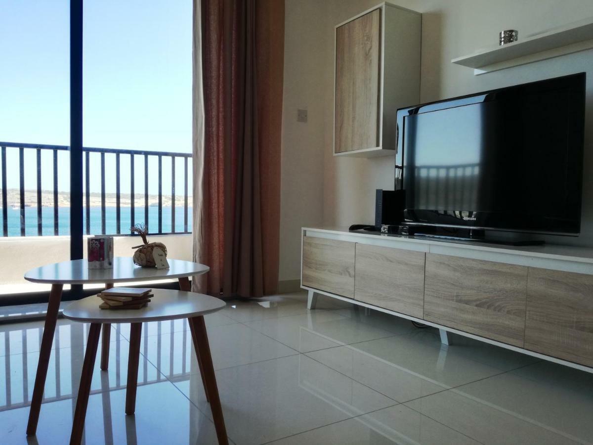 Апартаменти No8 @ Seabreeze Court Мелліха Екстер'єр фото